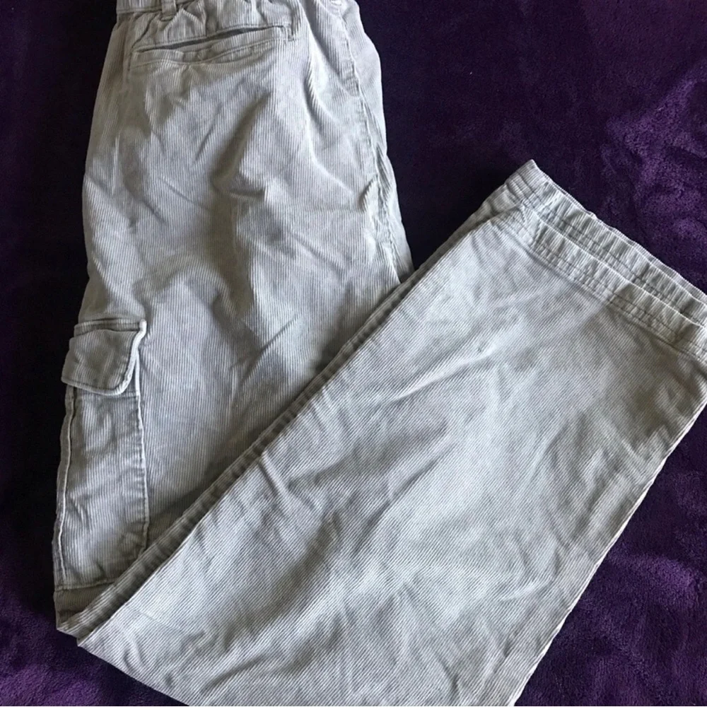Abercrombie Kids  Pants in Light Gray Size 15/16 NWOT